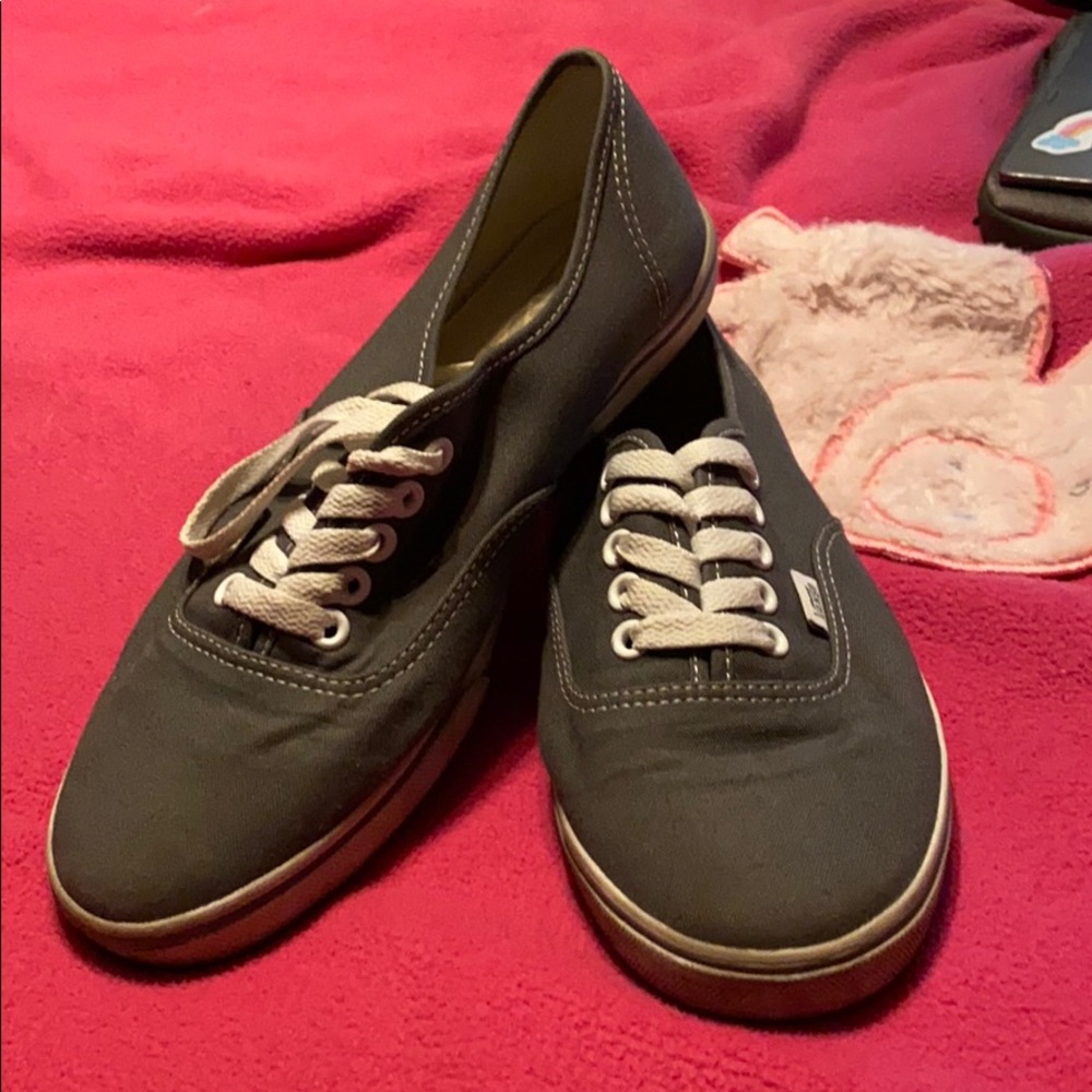 Gray woman’s vans
